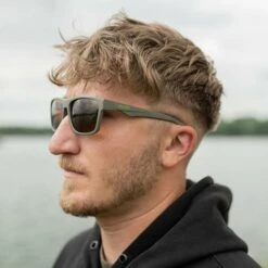 Avid Carp SeeThru Jäger Polarised Sunglasses 10 Avid Carp SeeThru Jäger Polarised Sunglasses -Hengelnl Winkel 1402795Avid Carp SeeThru J ger Polarised Sunglasses