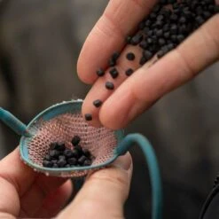 Fjuka 2in1 Micro Pellets Black 9 Fjuka 2in1 Micro Pellets Black -Hengelnl Winkel 1532192Fjuka 2in1 Micro Black 2