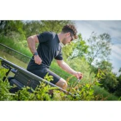 Guru Black Gradient Connect Tee 9 Guru Black Gradient Connect Tee -Hengelnl Winkel 5692236Guru Black Gradient Connect Tee 2